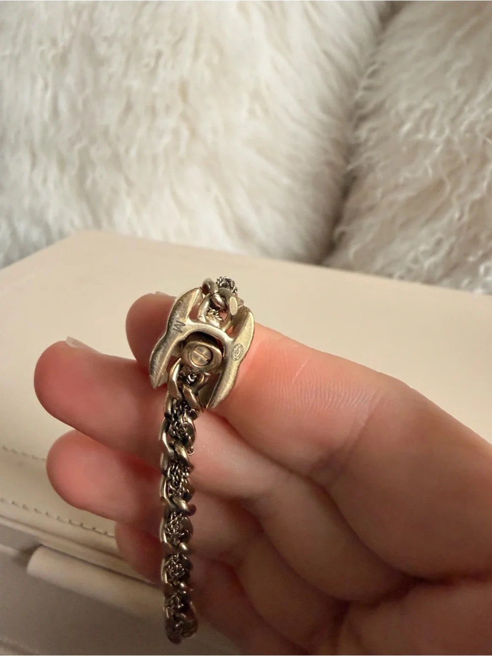 chanel turnlock bracelet size m